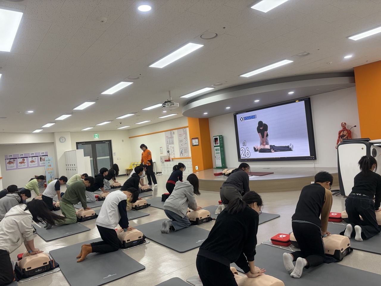 화성시청소년수련관 방과후아카데미 ‘생명을 살리는 5분, 체험으로 익힌 청소년 안전교육’