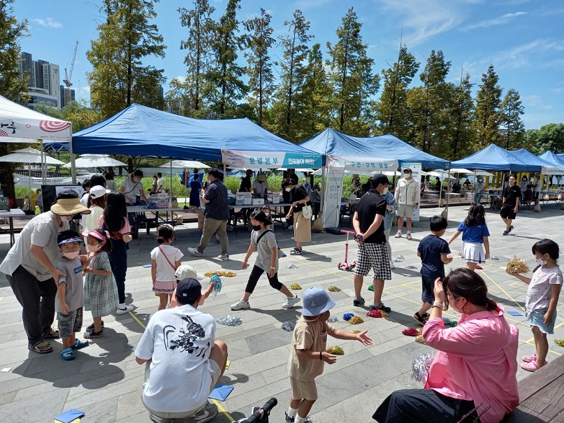 1.보도이미지(화성여성새로일하기센터, 경력단절예방인식개선 캠페인 성료).jpg